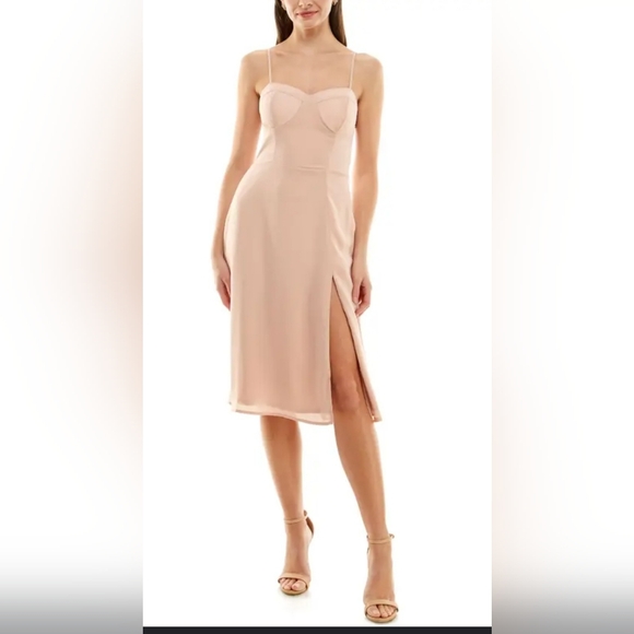 Socialite Dresses & Skirts - NWT! Pink Socialite Summer Sweetheart Midi Women's Blush Side Slit Dress Small